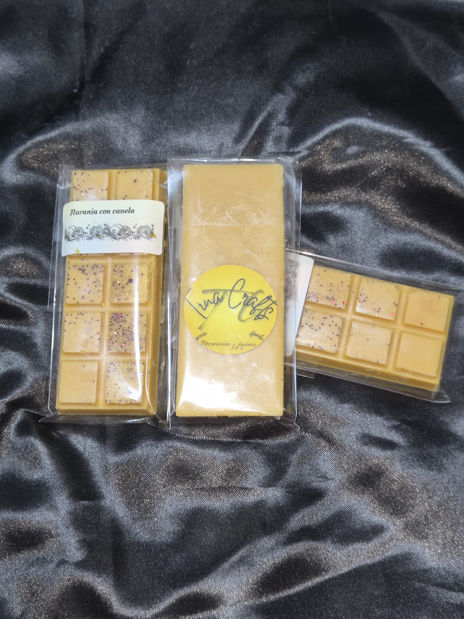 2026/05/724-1.jpg wax melt naranja con canela