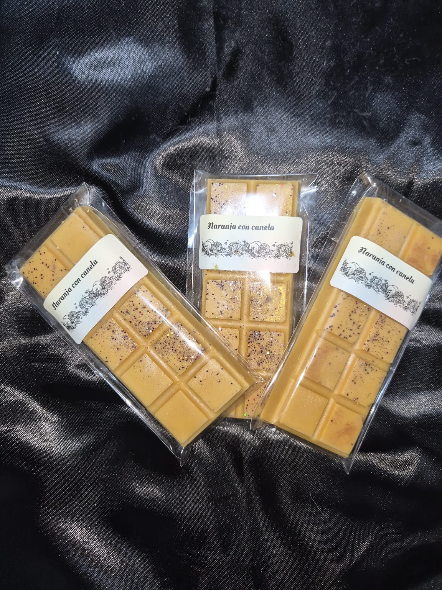 2026/05/725-1.jpg wax melt naranja con canela